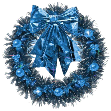 Рождественский венок с голубыми ёлочными шарами и большим голубым бантом
